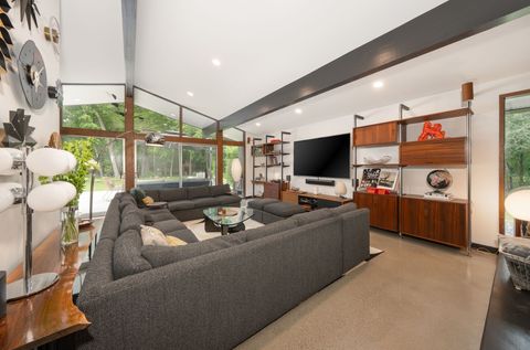 A home in BloomfieldCharterTownship_Oakland