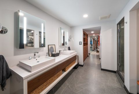 A home in BloomfieldCharterTownship_Oakland