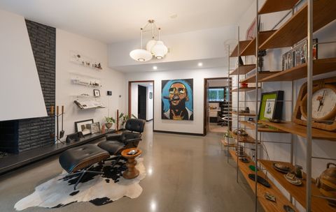 A home in BloomfieldCharterTownship_Oakland