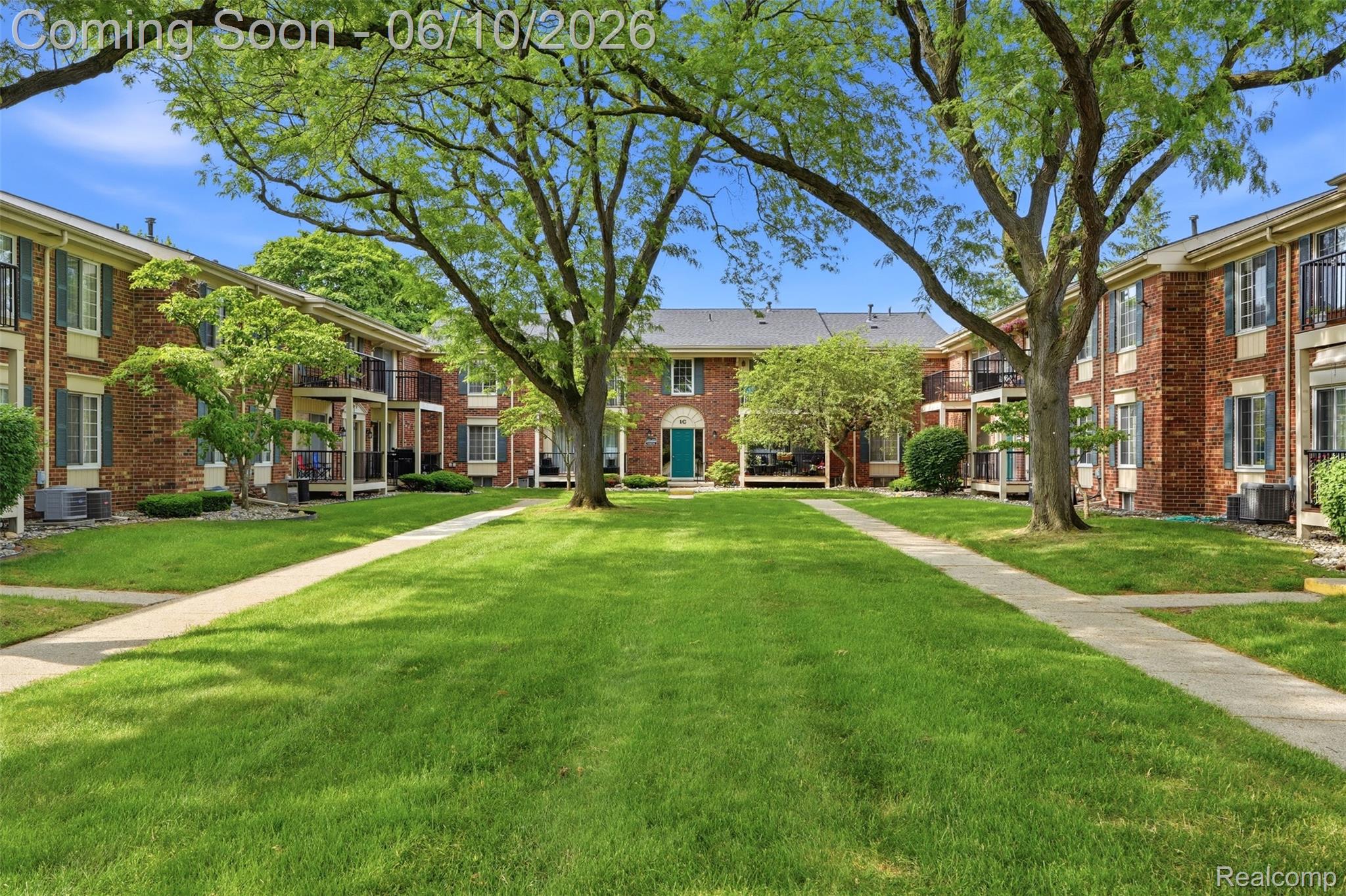 12042 15 Mile Road