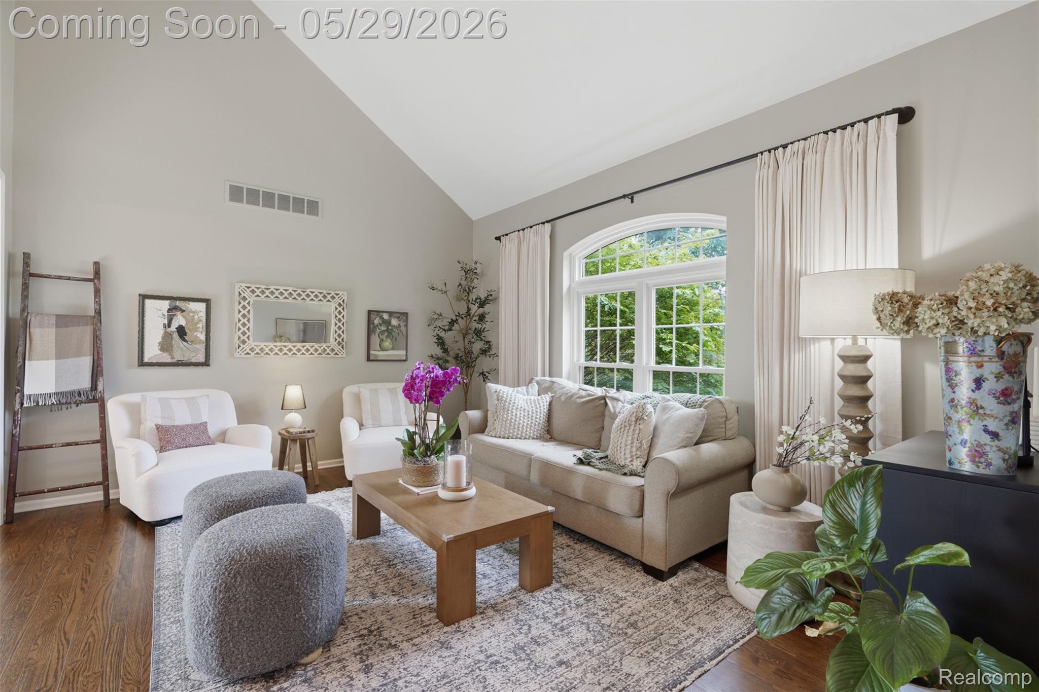 735 Kentbrook Drive