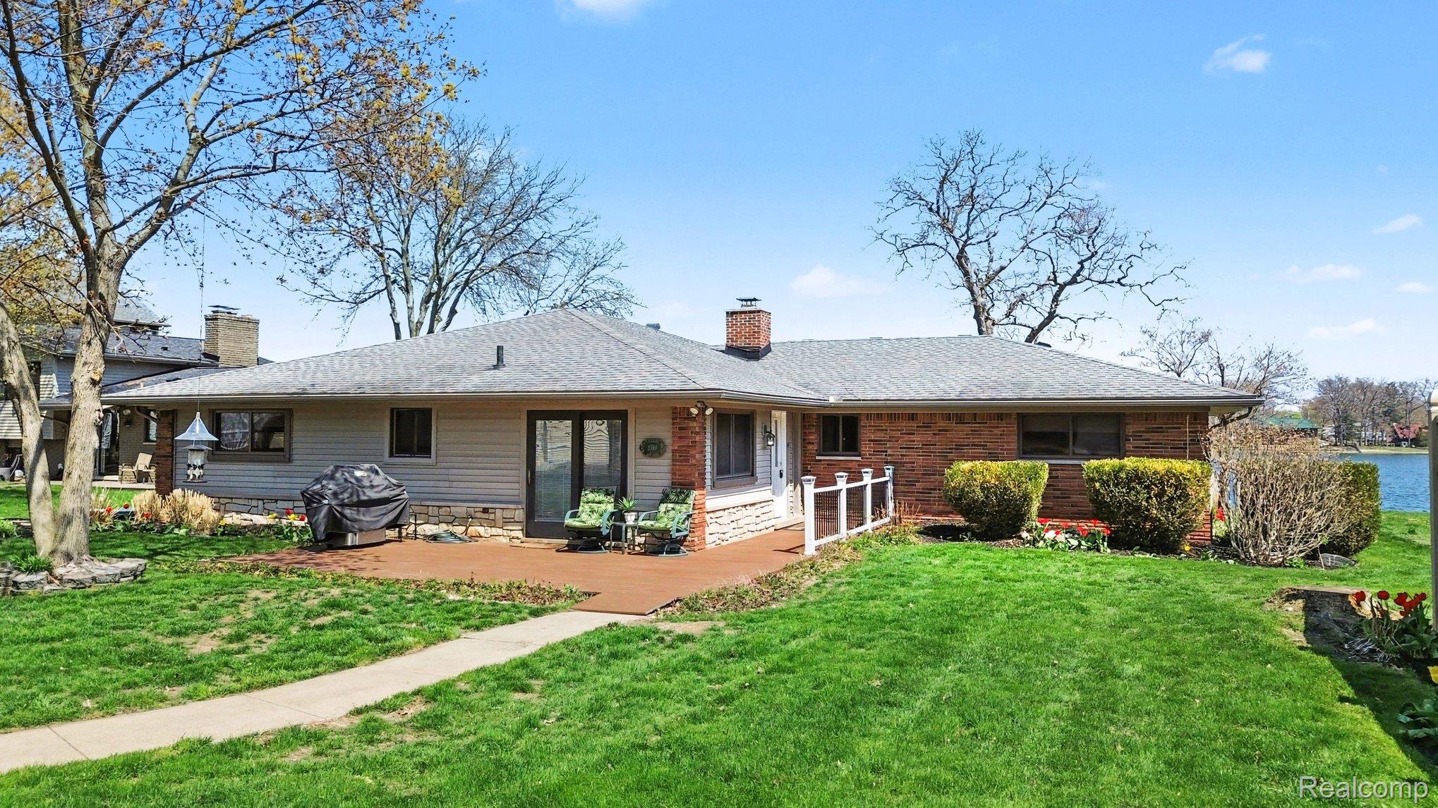 2596 N Williams Lake Road