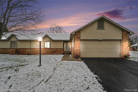 32890 Chapman Circle Westland City MI 48185