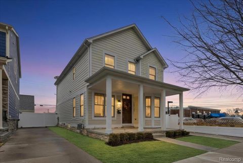 1109 Bennaville Avenue Birmingham City MI 48009