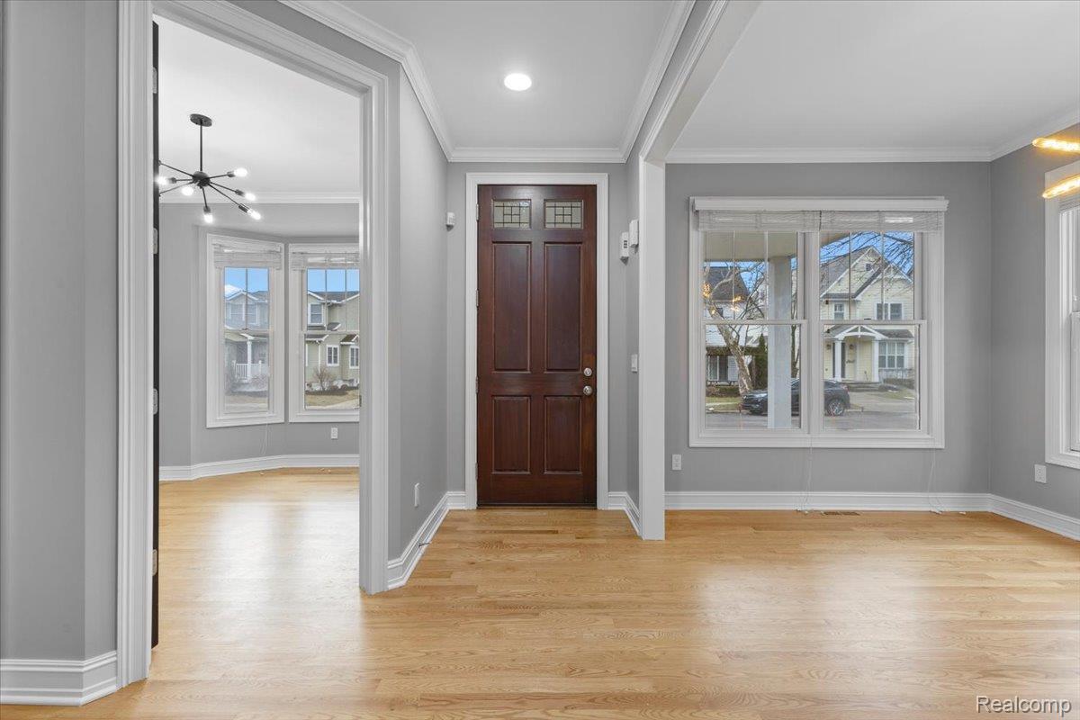 1109 Bennaville Avenue