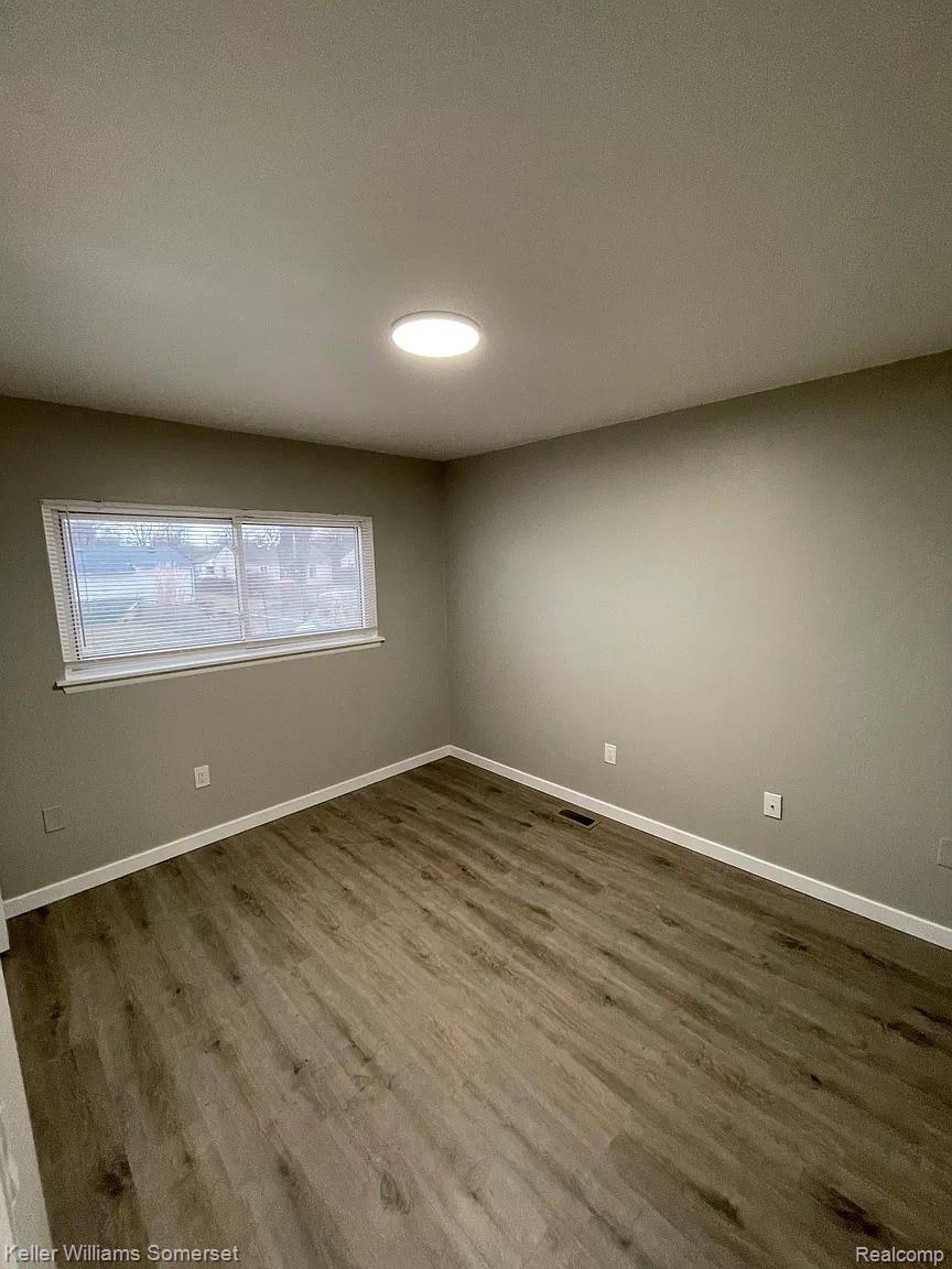 22306 Columbus Avenue