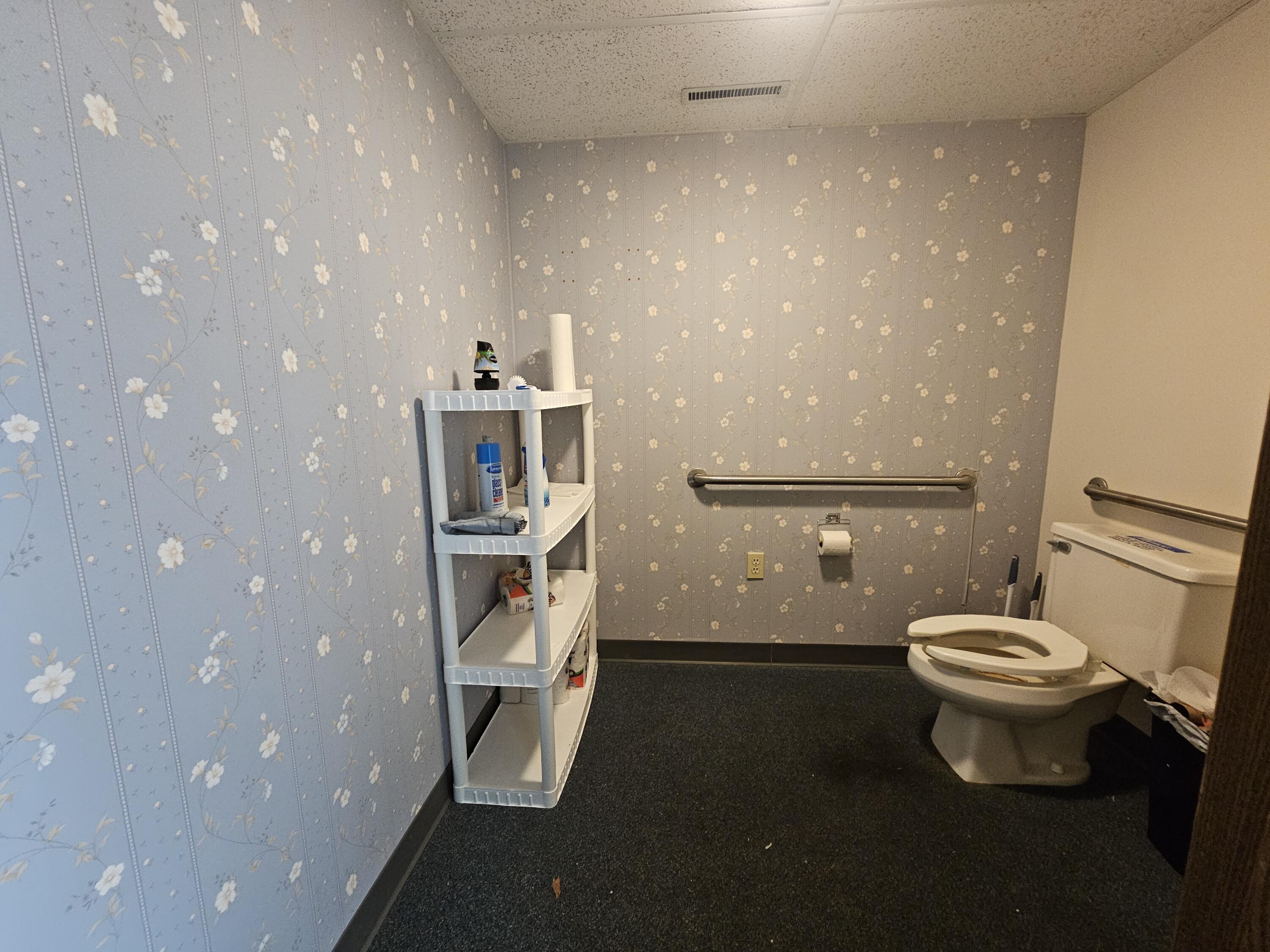 1025 W Main Street 1043