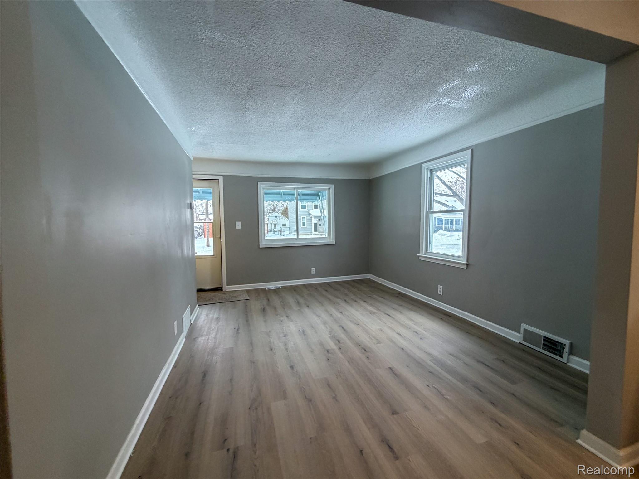 411 W Bernhard Avenue