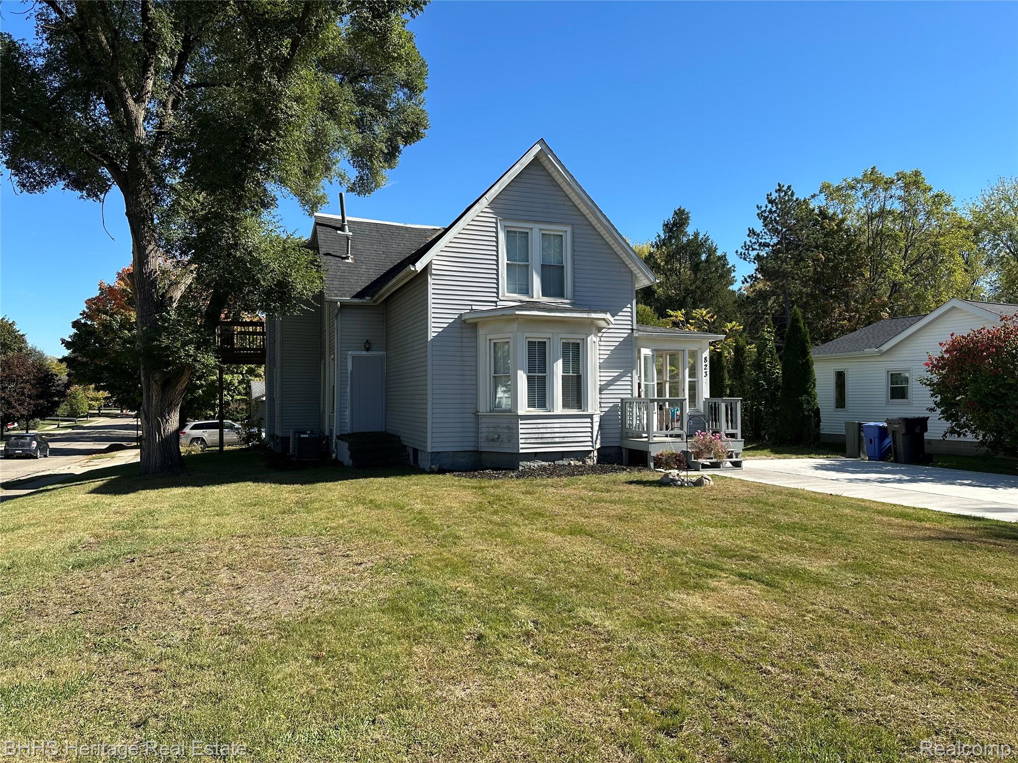 823 Alger Street