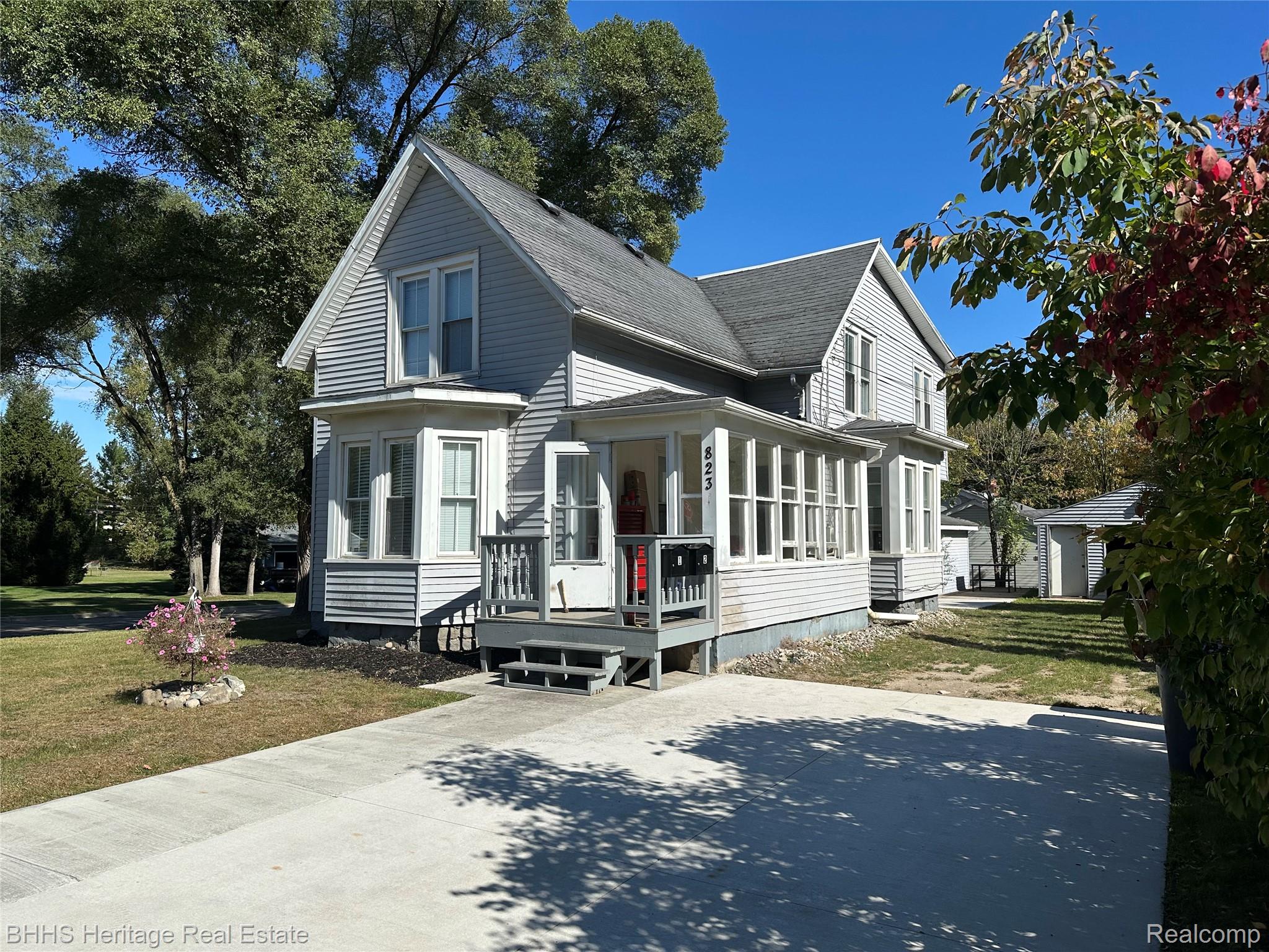 823 Alger Street