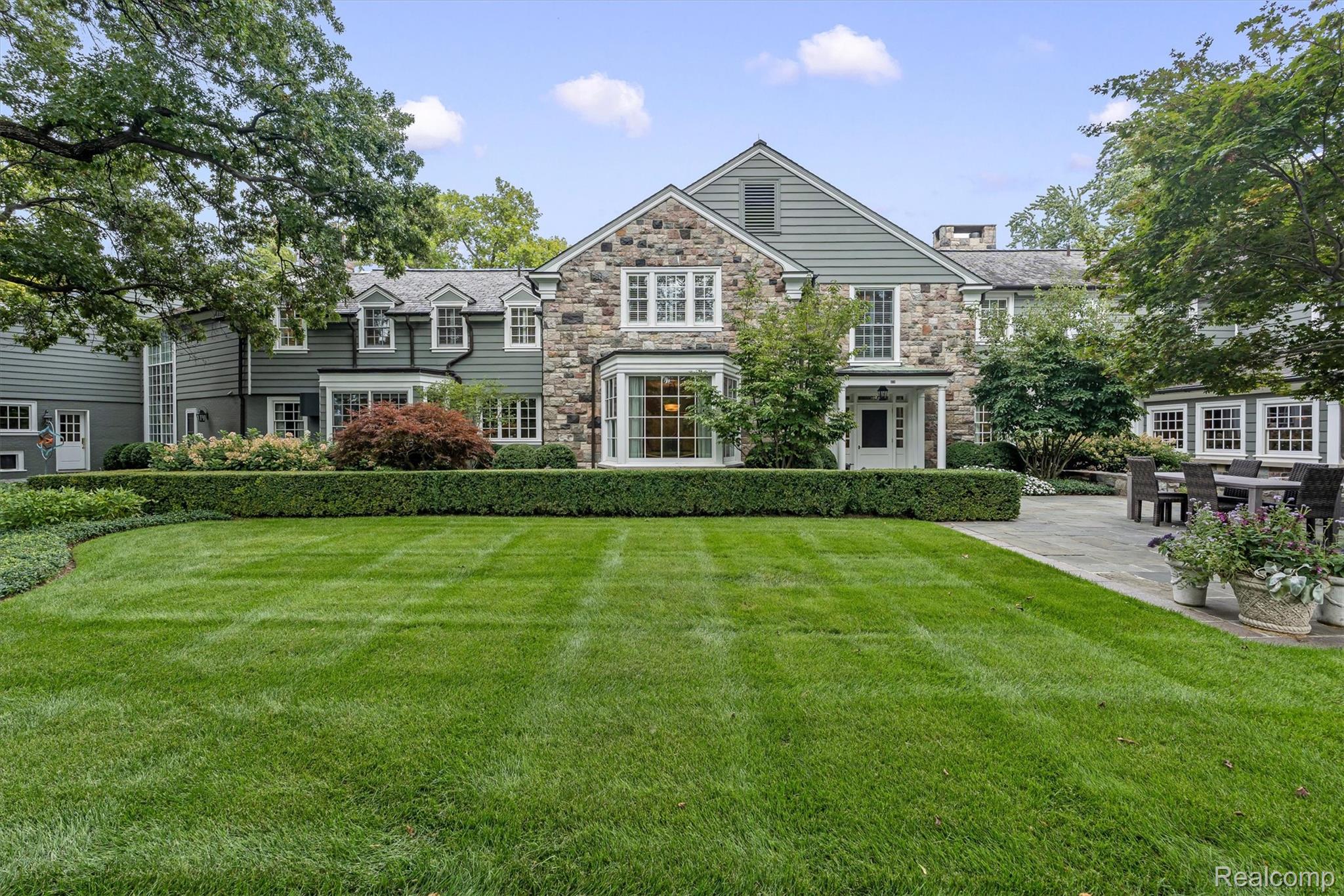 2600 Turtle Lake Drive