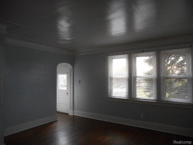 11702 BROADSTREET Avenue