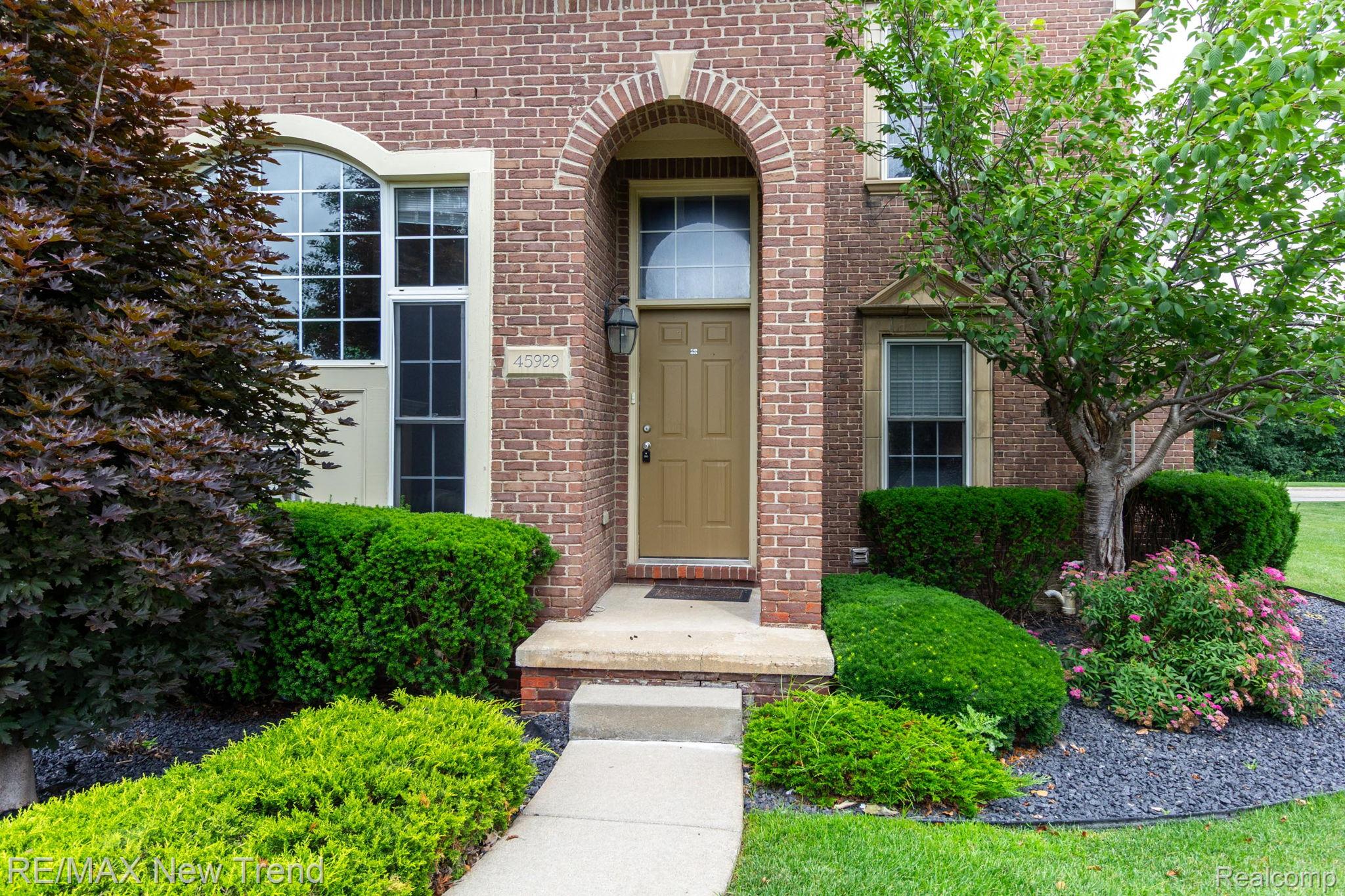 45929 GRAYSTONE Lane
