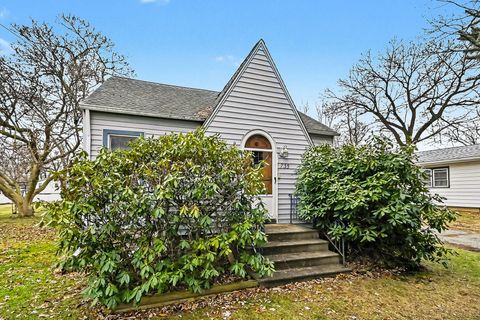 735 Royal Drive Blackman Charter Township MI 49202