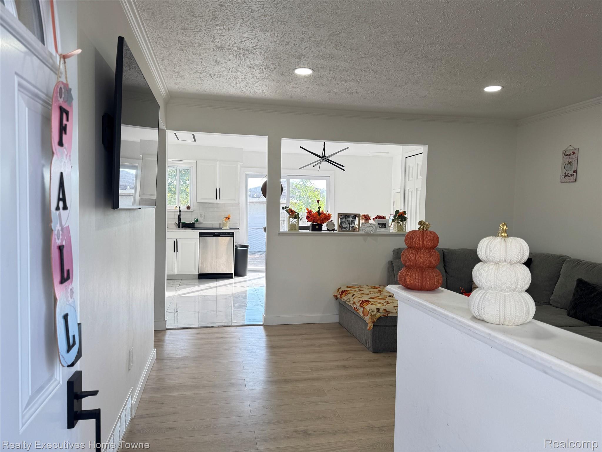 16804 E 12 Mile Road E