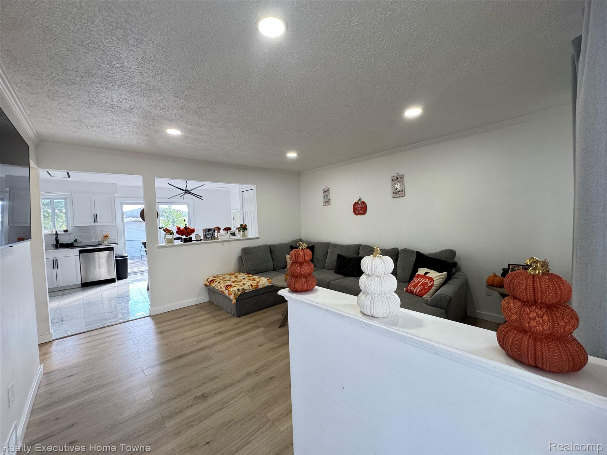 16804 E 12 Mile Road E