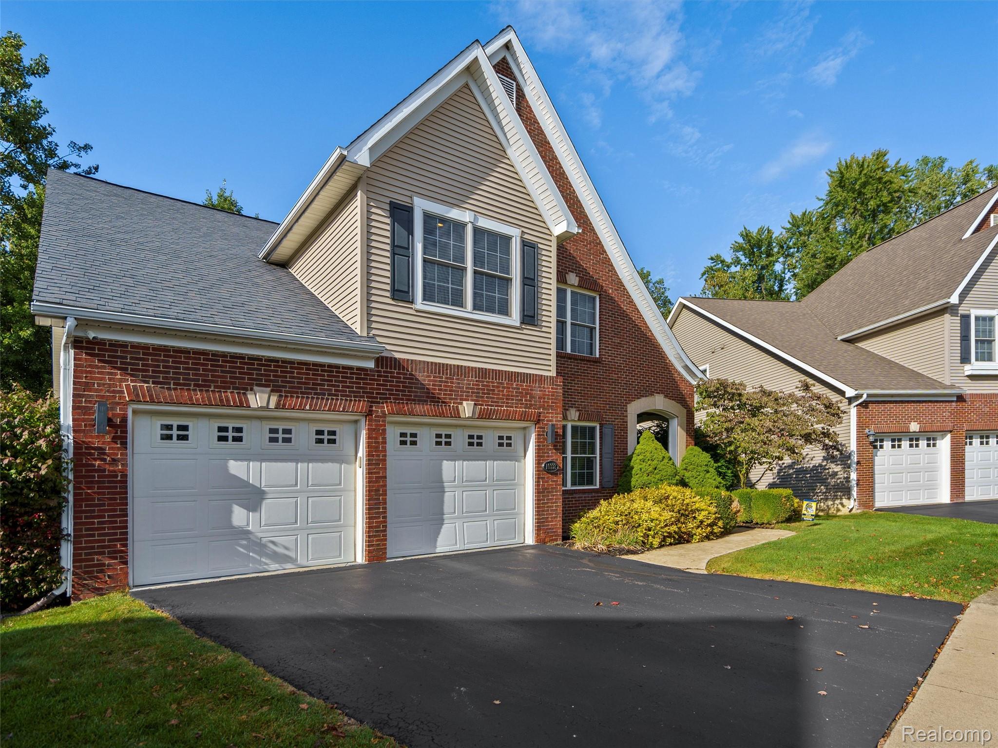 10338 Edgewood Court