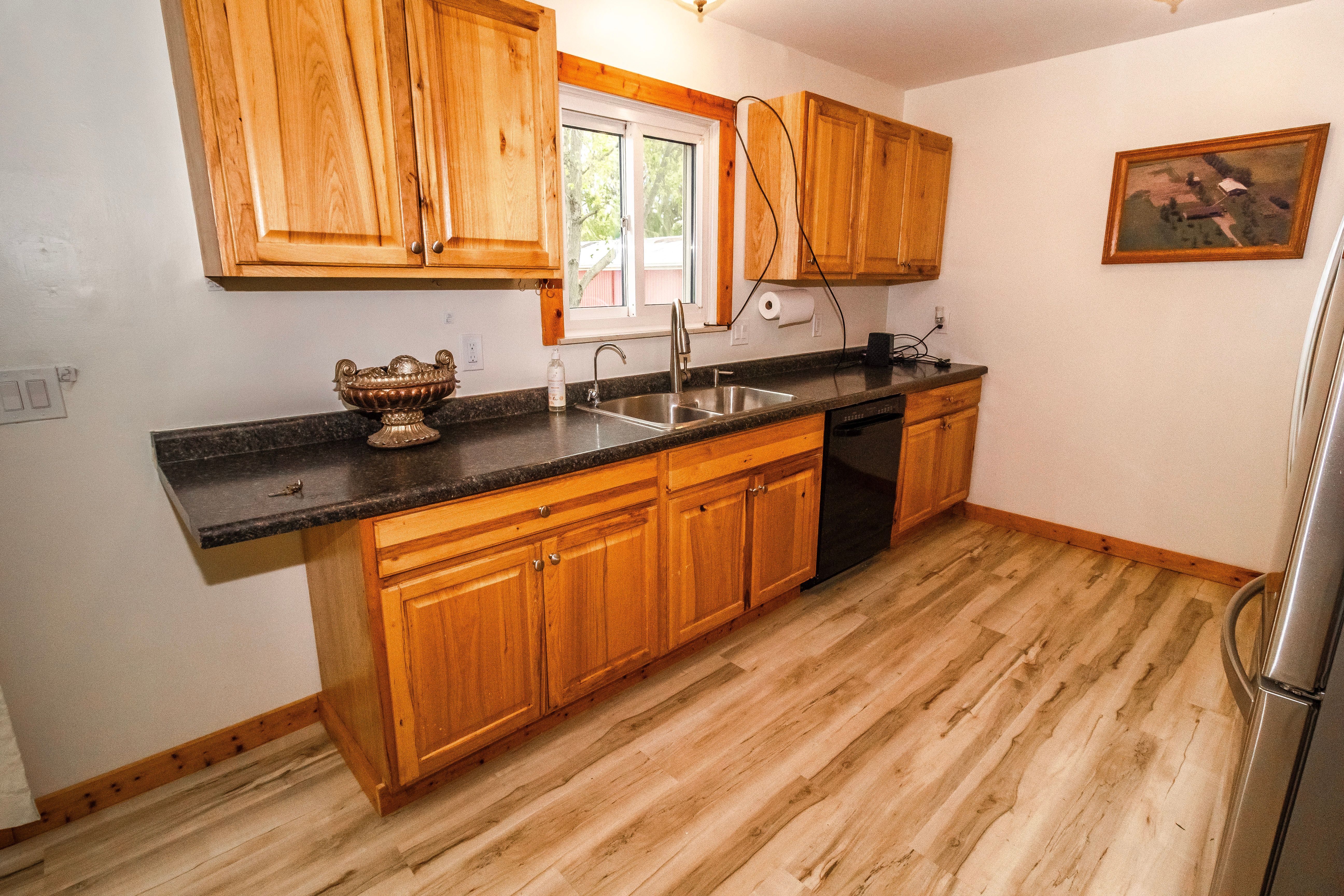 789 W CASTLE Road