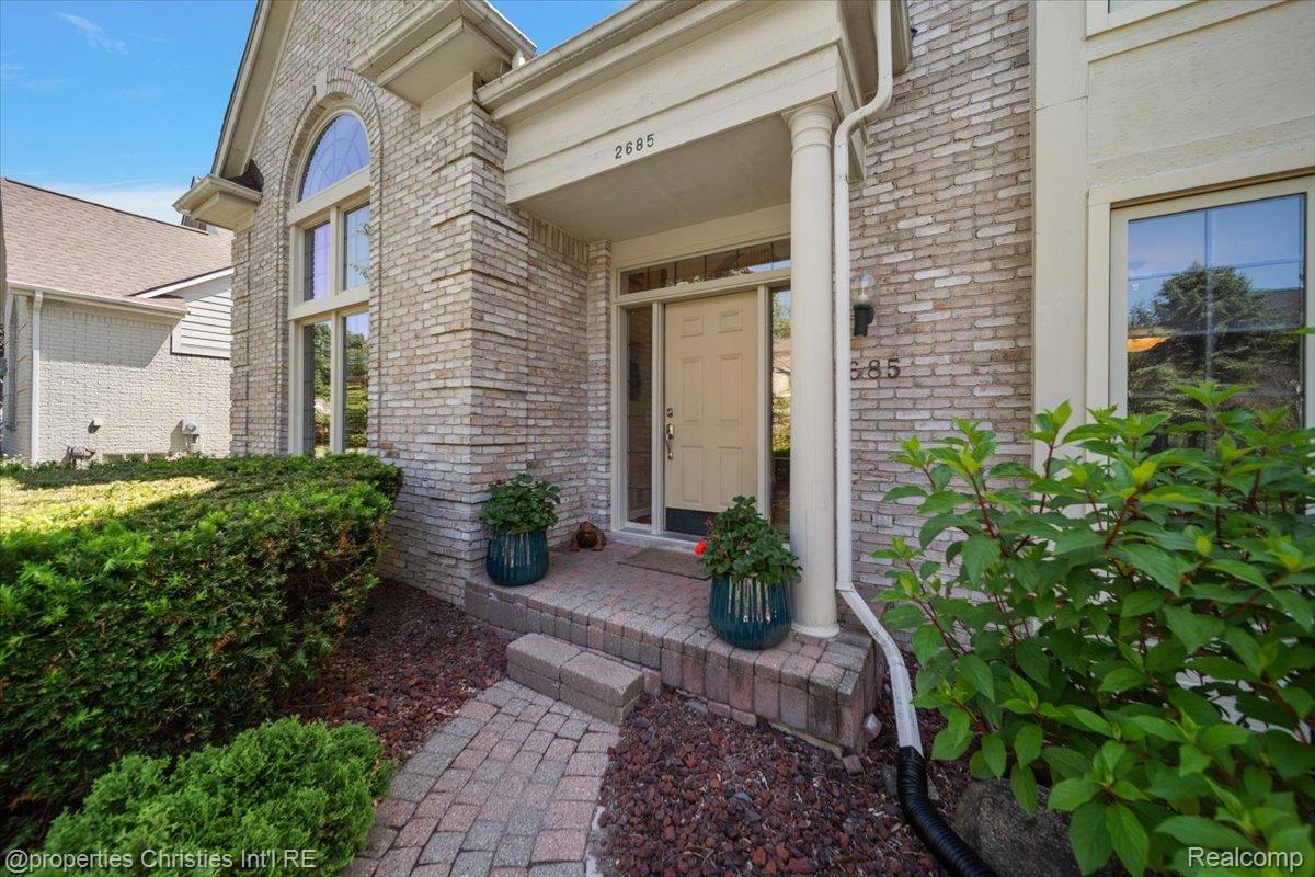2685 Elizabeth Lane