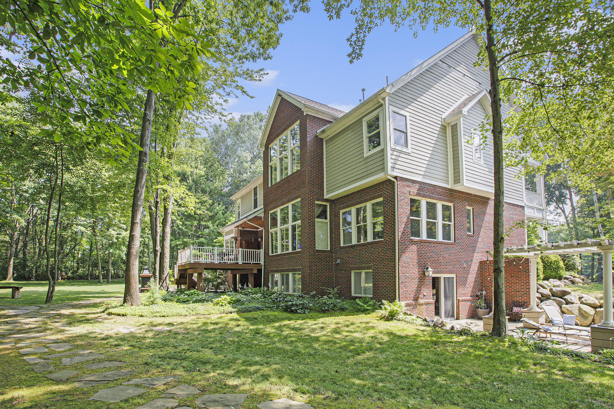 290 Shelby Court