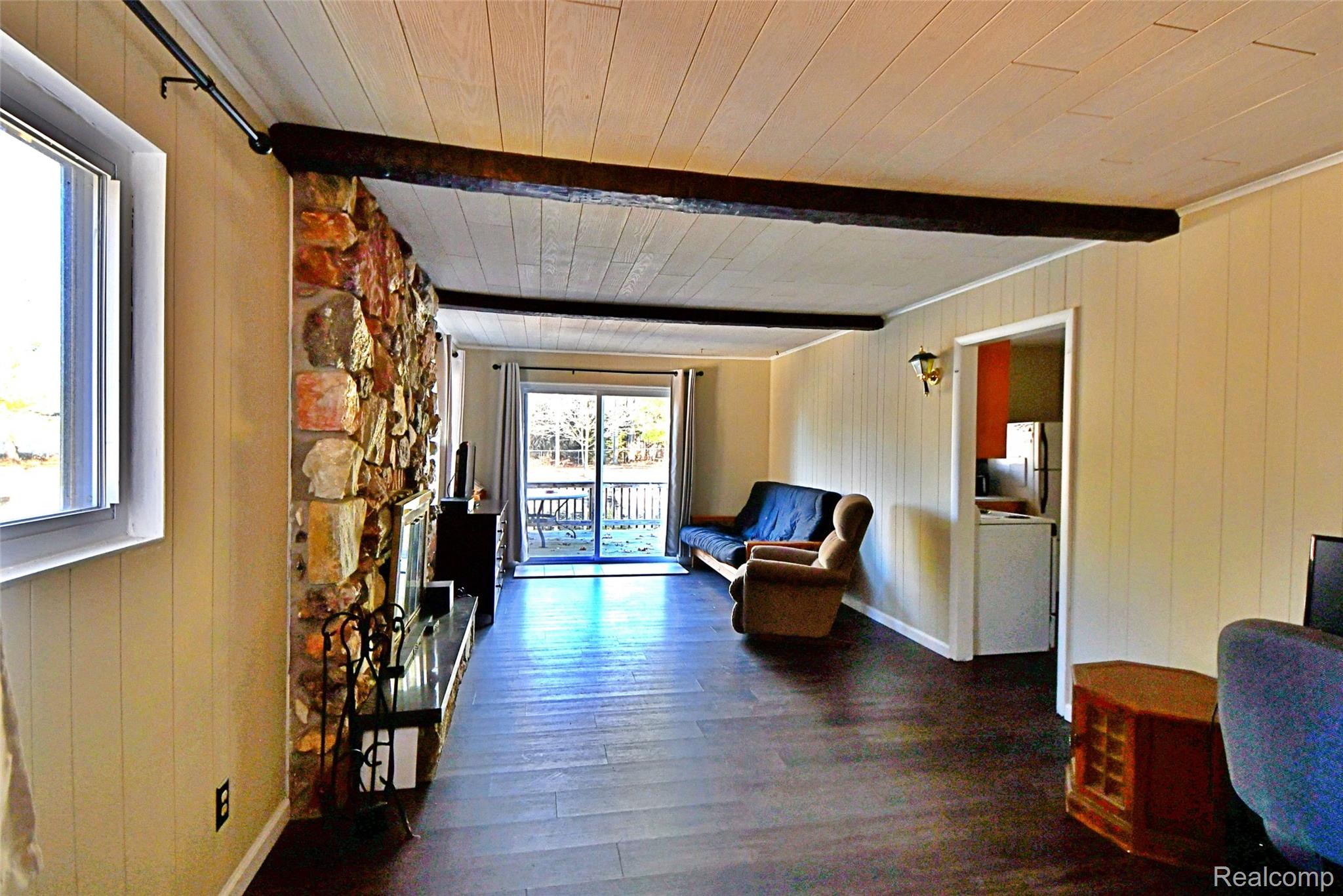 1933 Mallard Lane