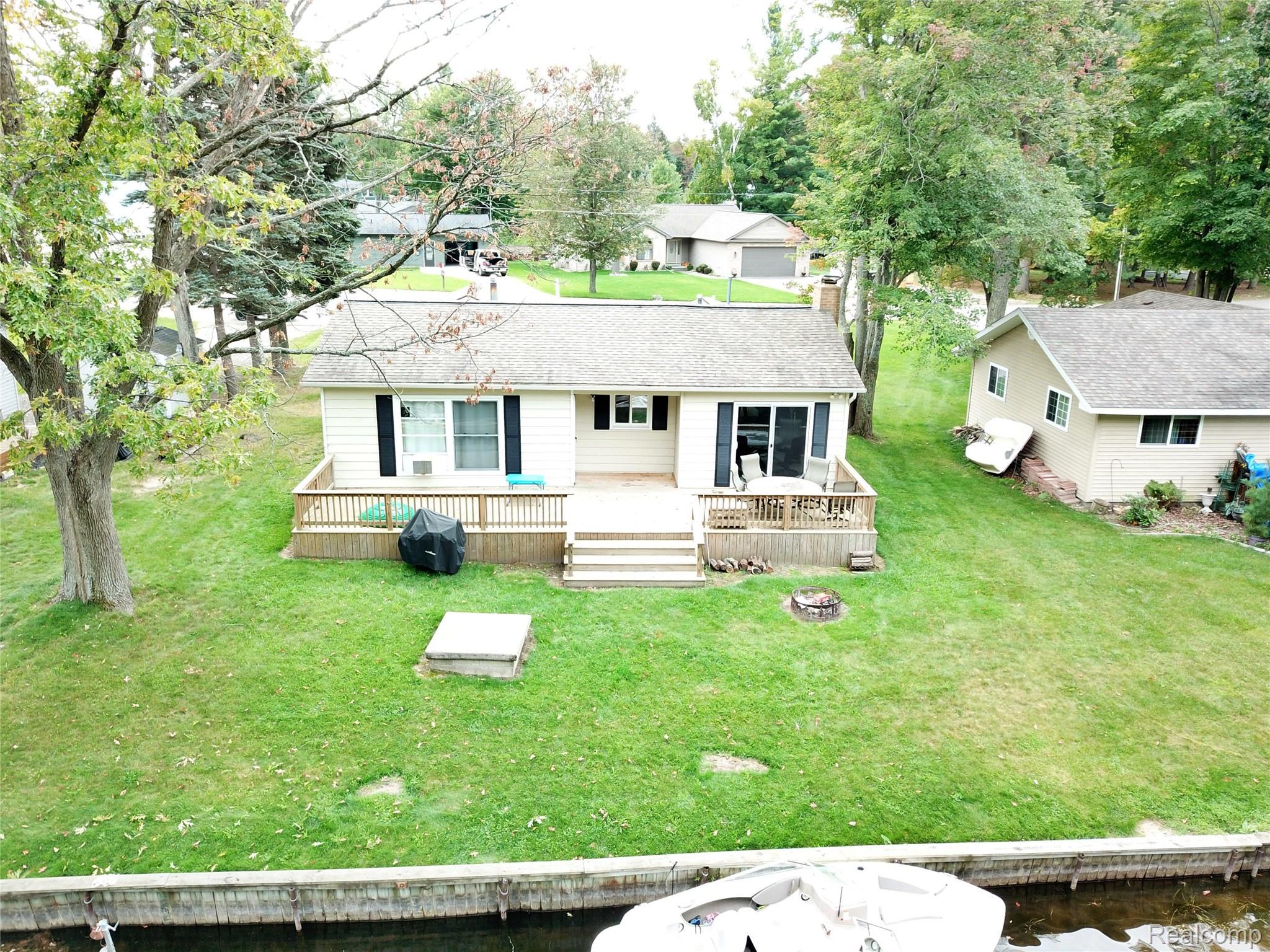 1933 Mallard Lane