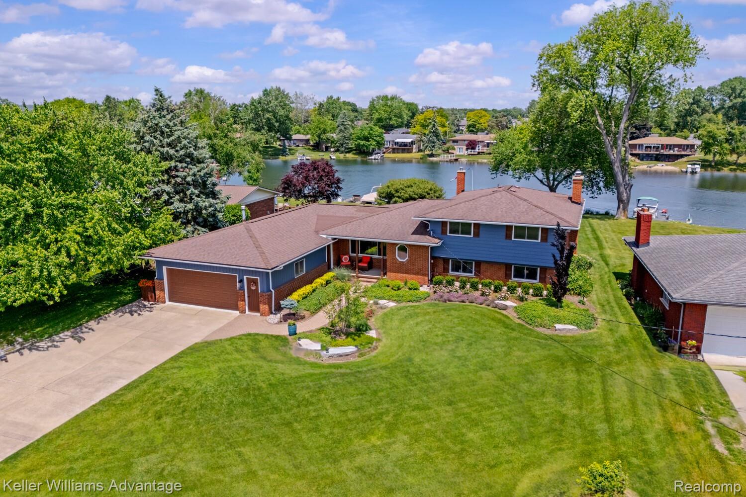 9110 Sandy Ridge Drive