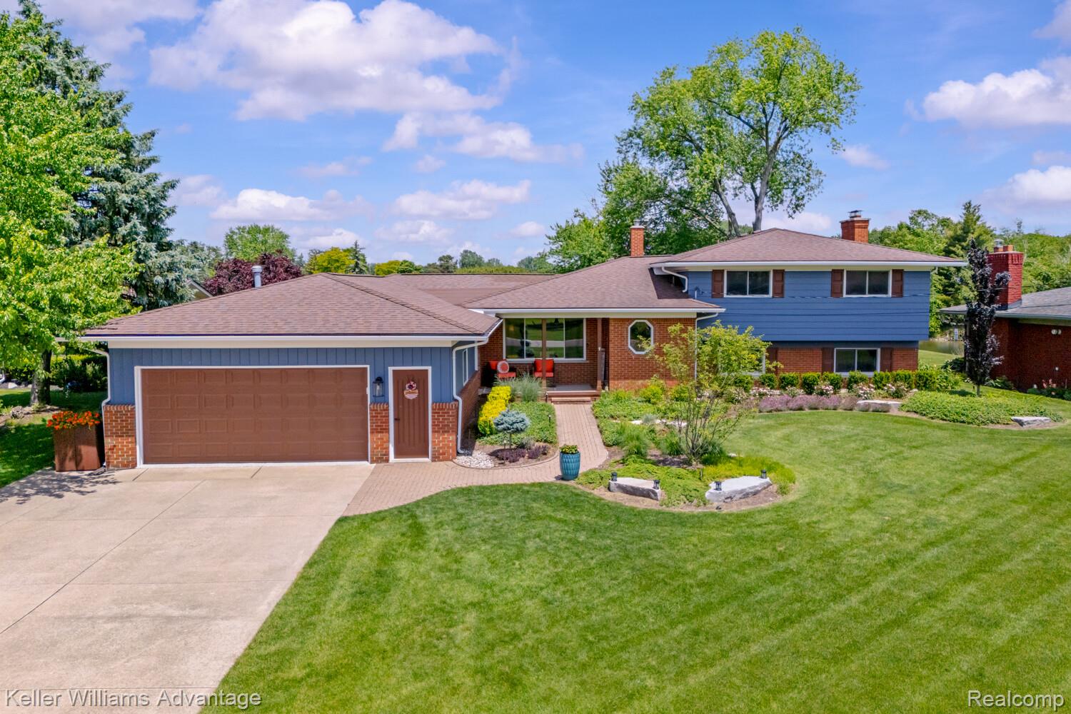 9110 Sandy Ridge Drive