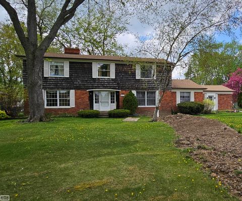 28177 Palomino Avenue Warren City Macomb MI 48093