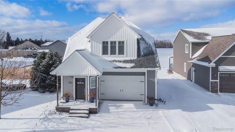 3442 COTTAGE COVE Drive Fenton Charter Township MI 48430