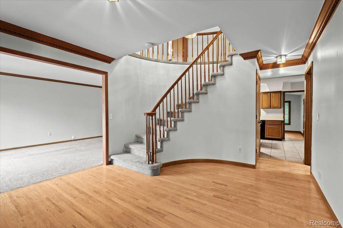 28947 GLENBROOK Drive