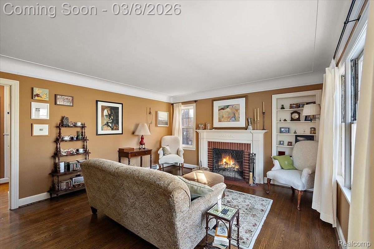 17601 Cambridge Boulevard