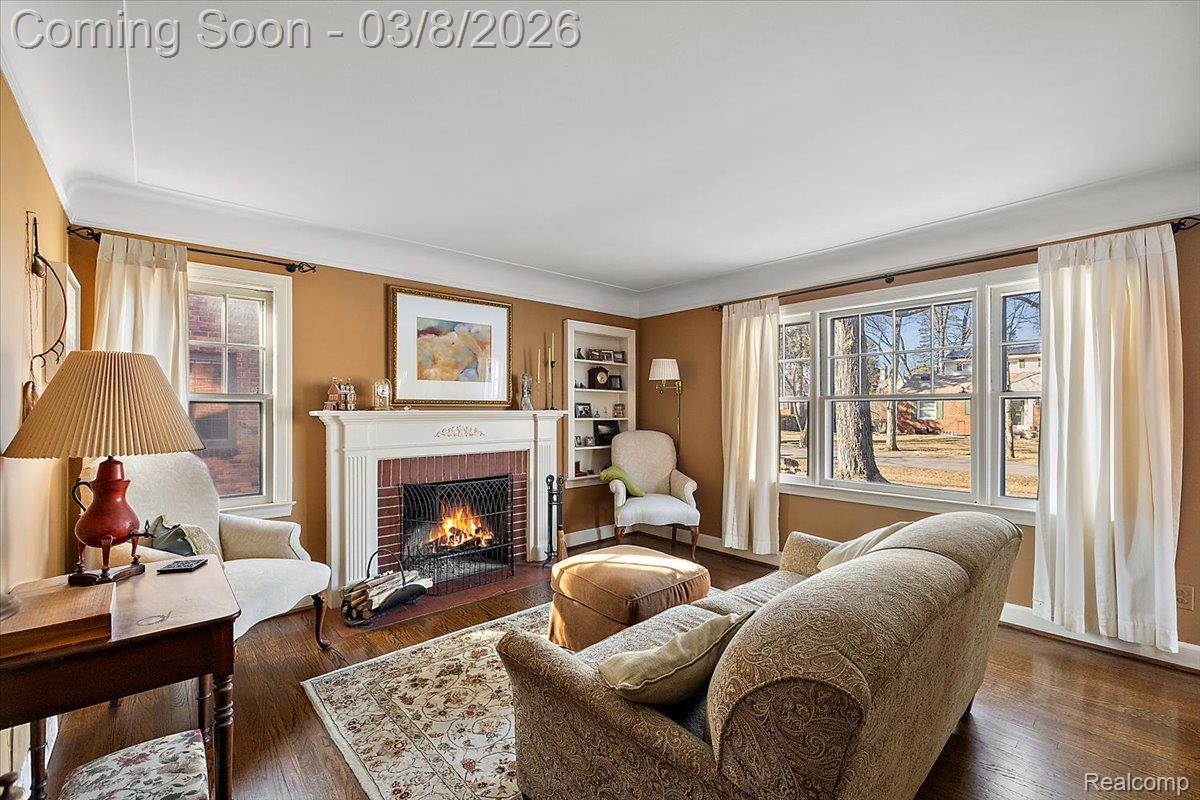 17601 Cambridge Boulevard