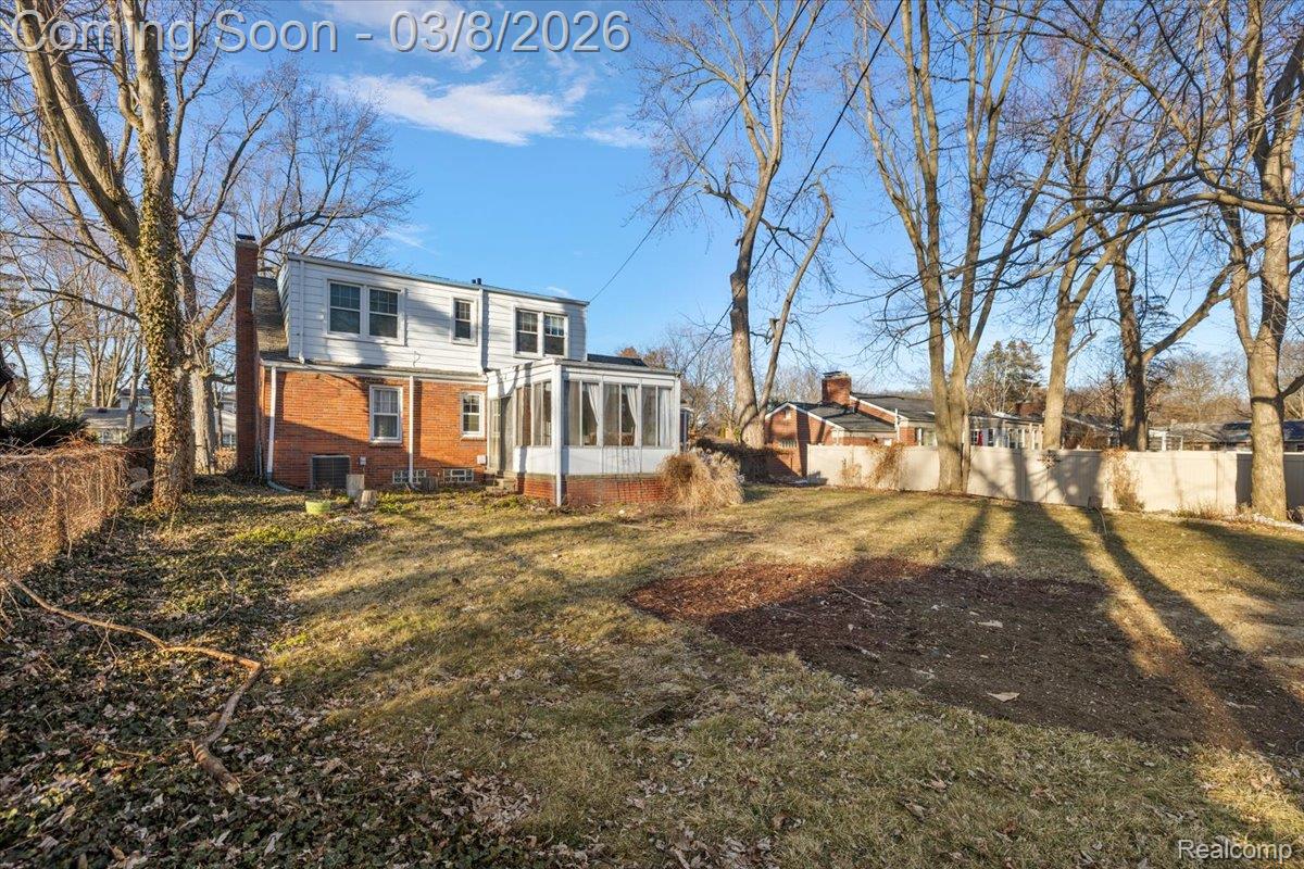 17601 Cambridge Boulevard