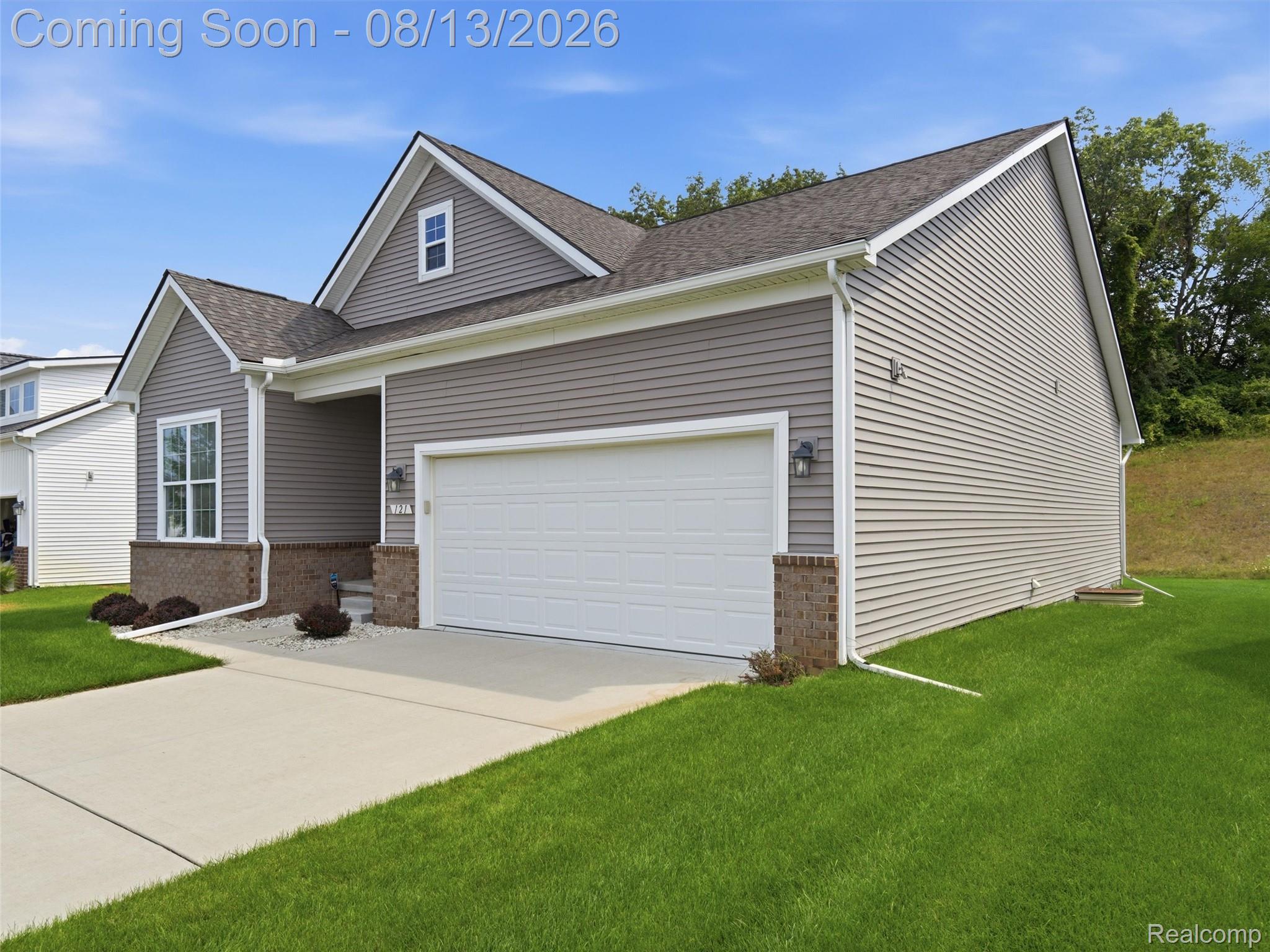 121 Coppice Way
