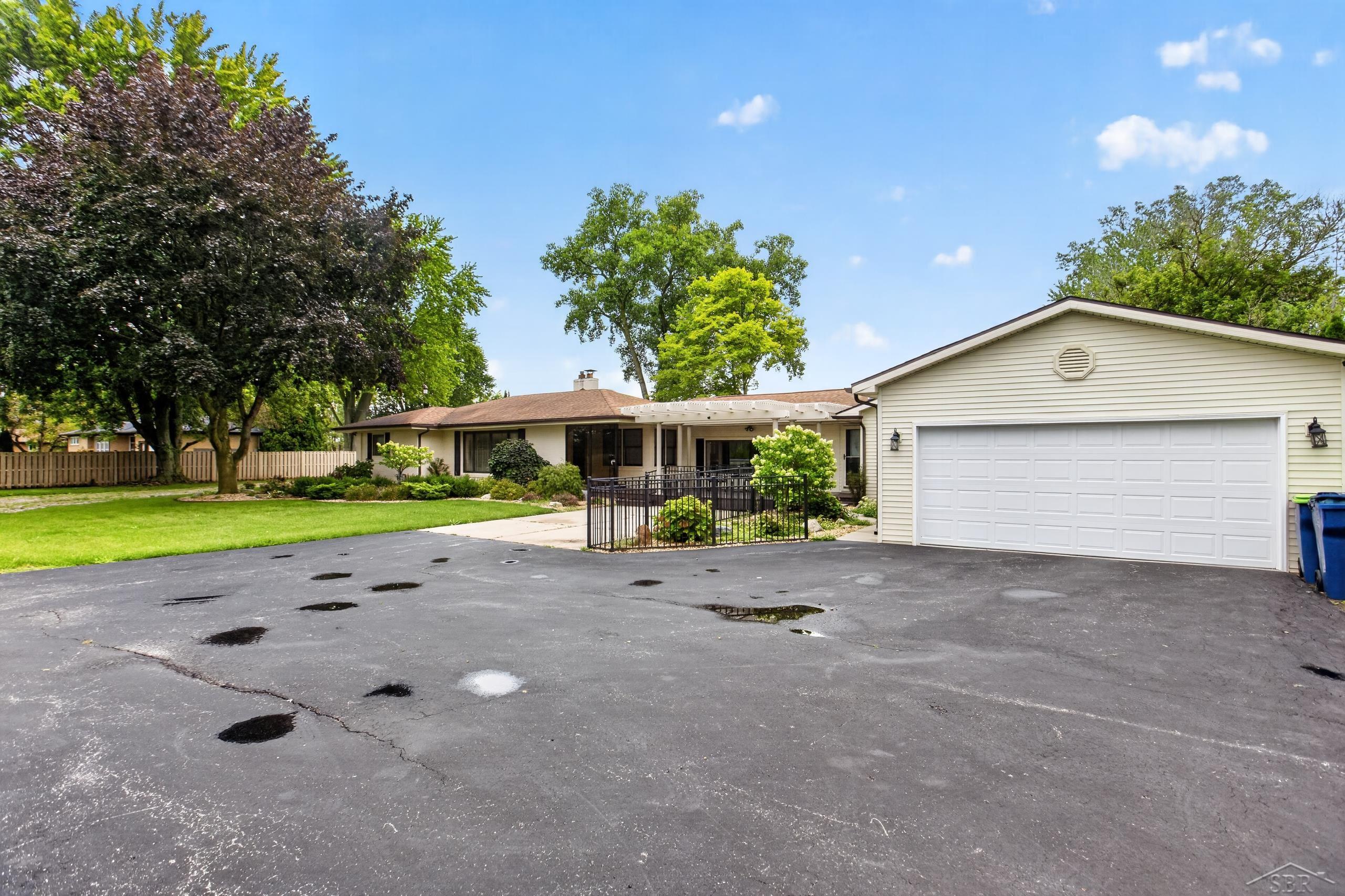 3850 Midland Road