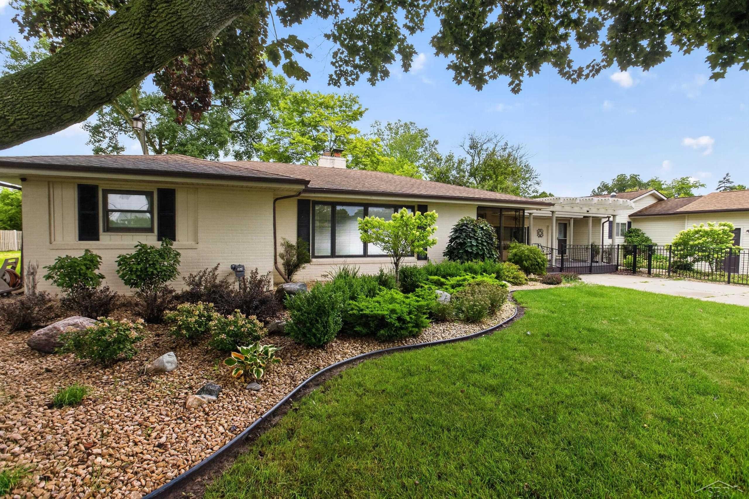 3850 Midland Road