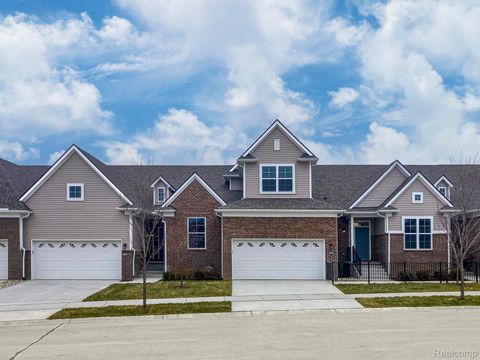 2215 Chase Drive Hartland Township MI 48855