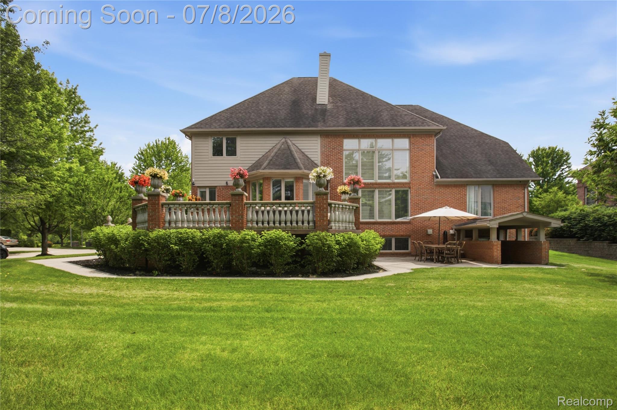 6105 Adams Court