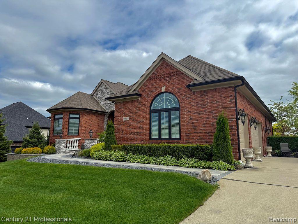 8814 PRESTWICK Lane