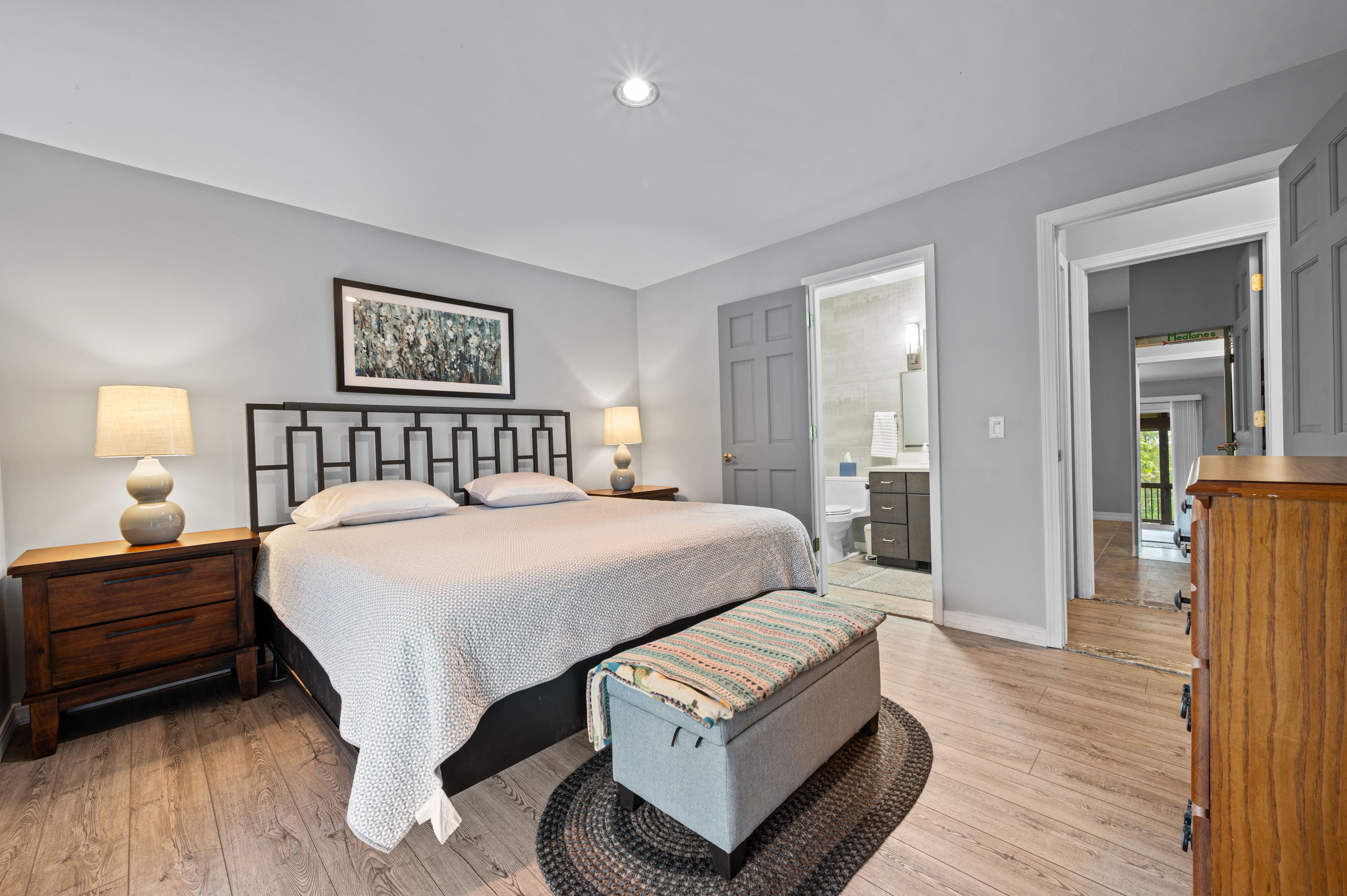 2612 SHADY HOLLOW Drive