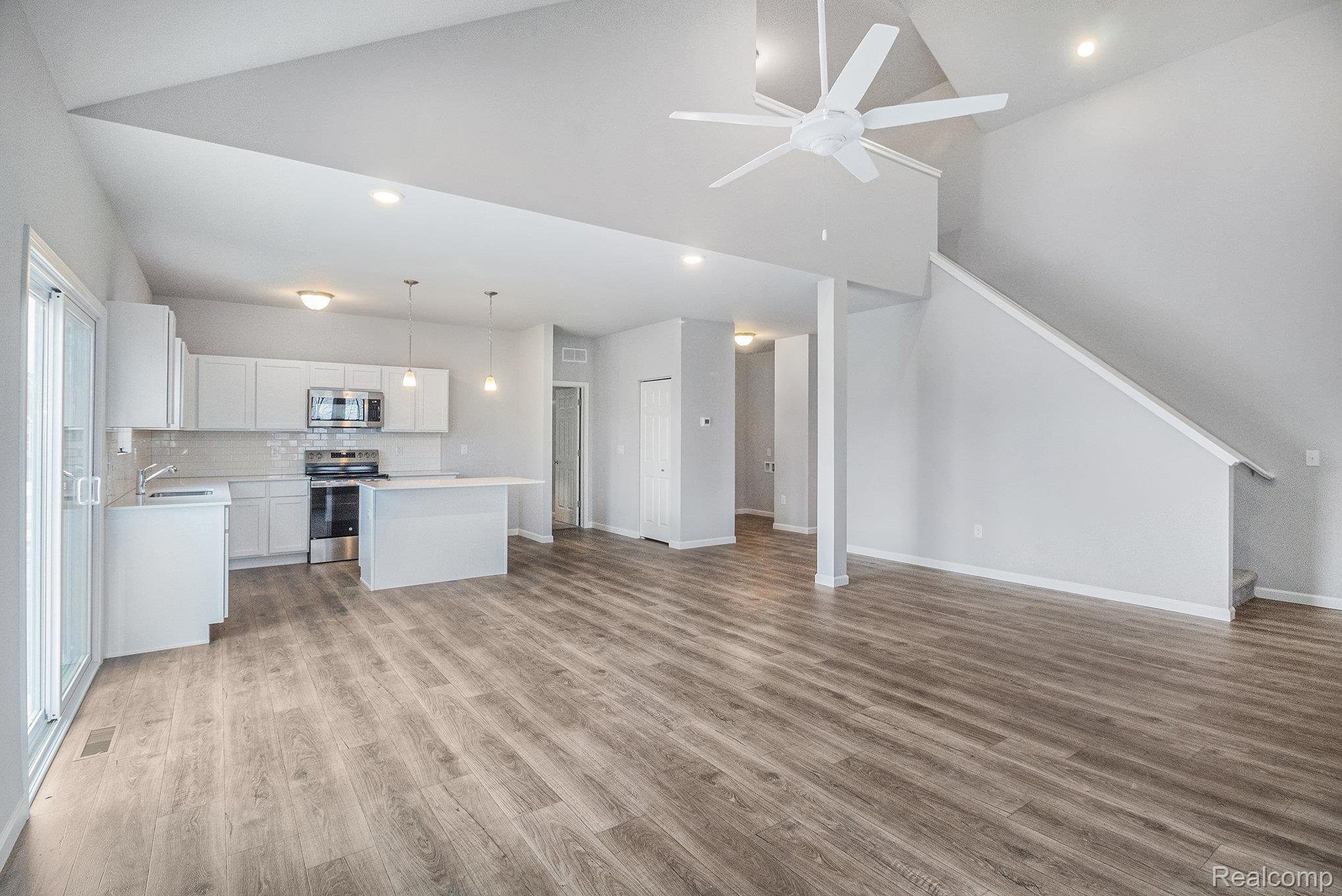 386 Dorchester Drive