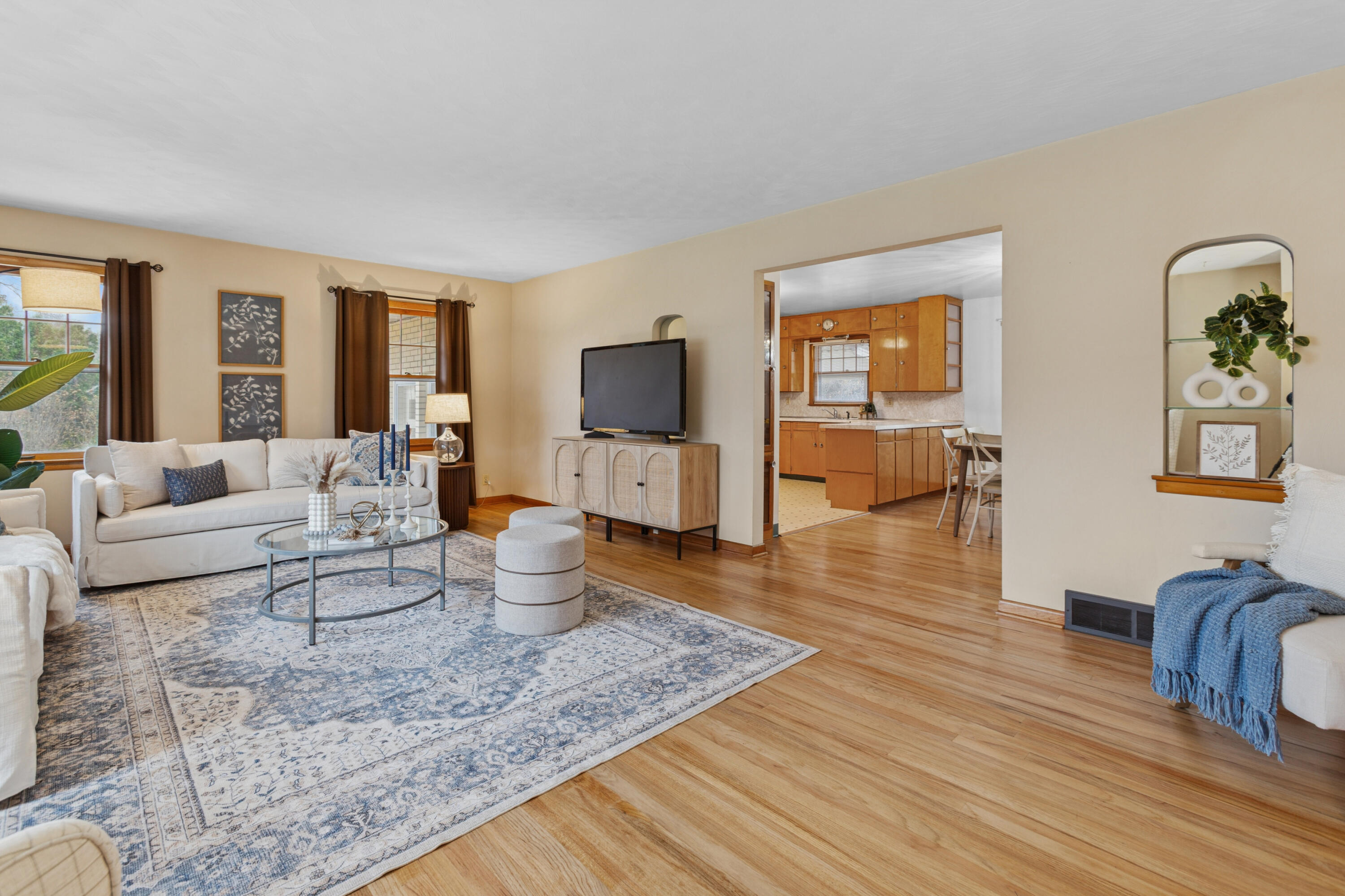 2272 Washington Avenue