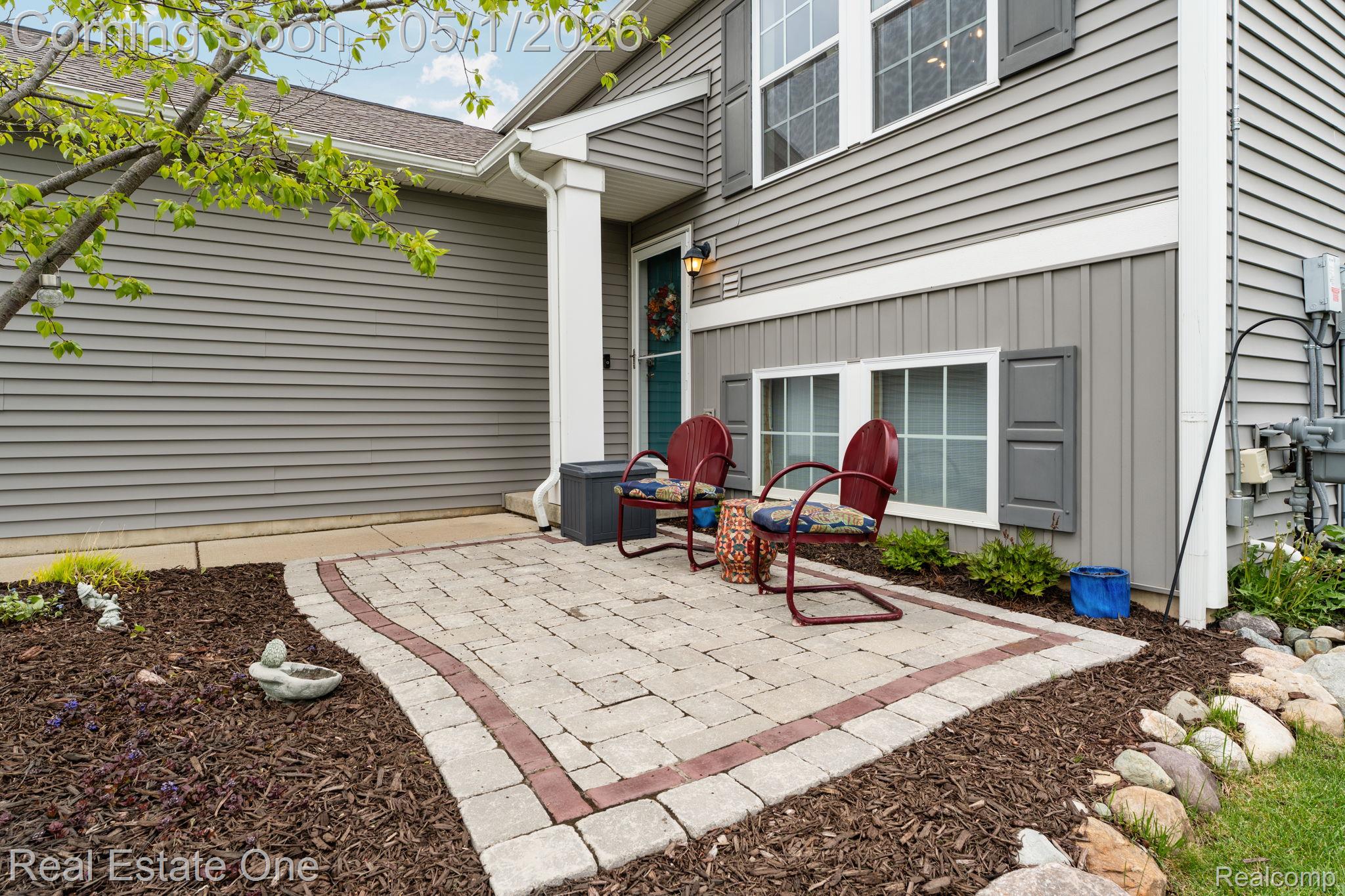 3513 Amber Oaks Drive