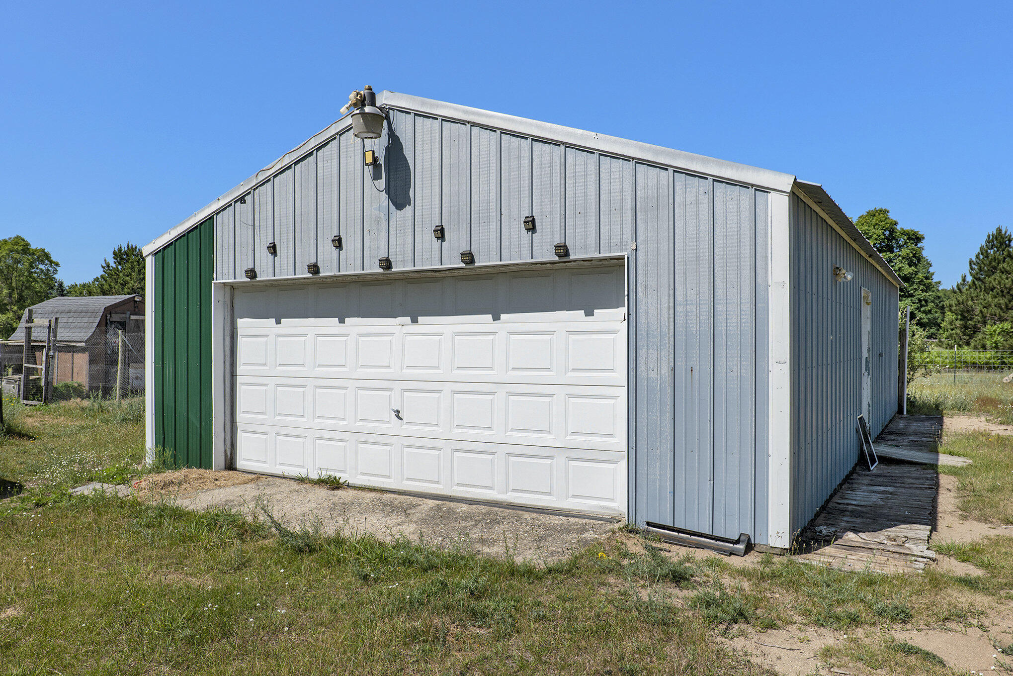 10295 S Osborn Avenue