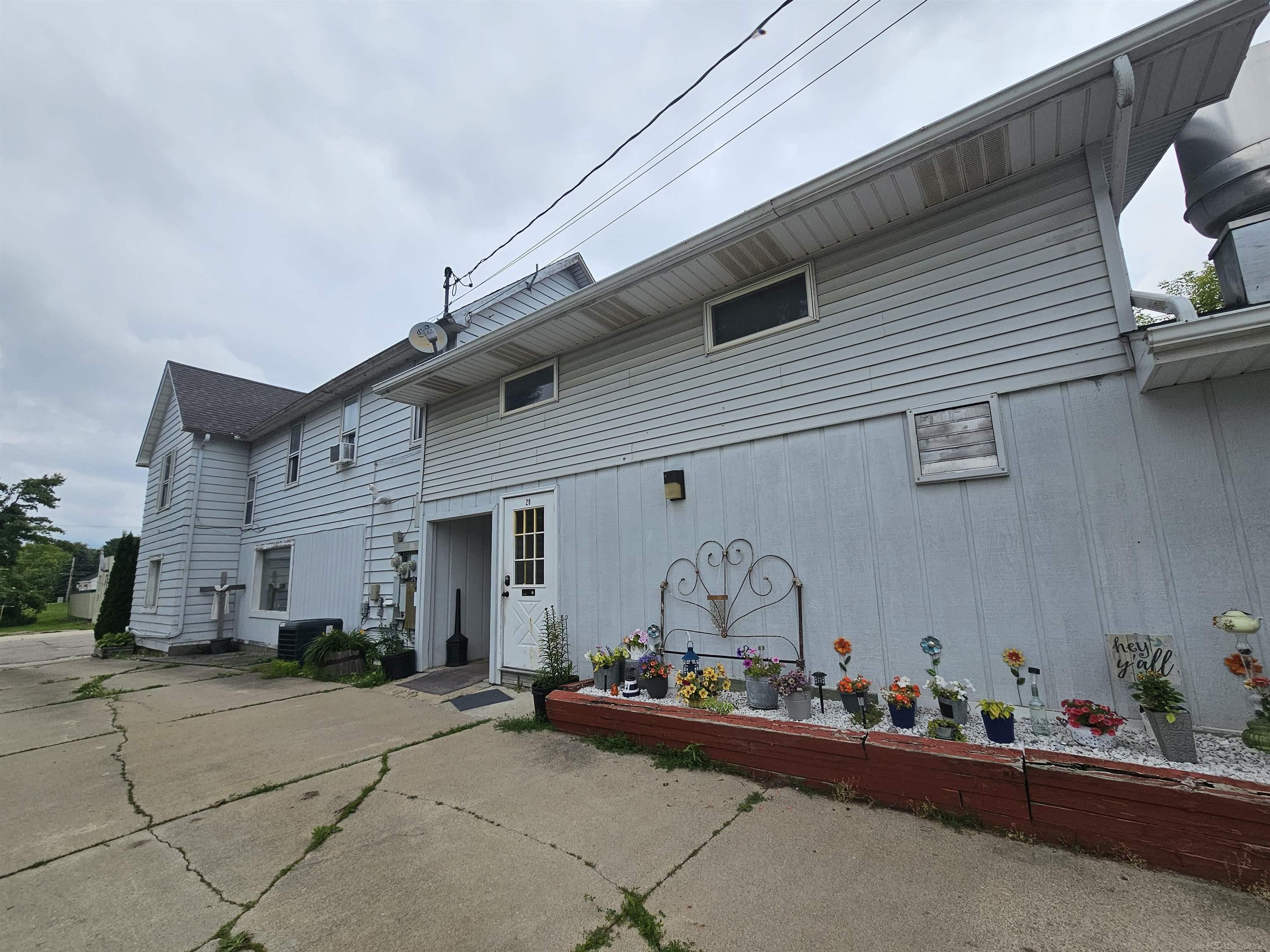 29 W Lapeer Street