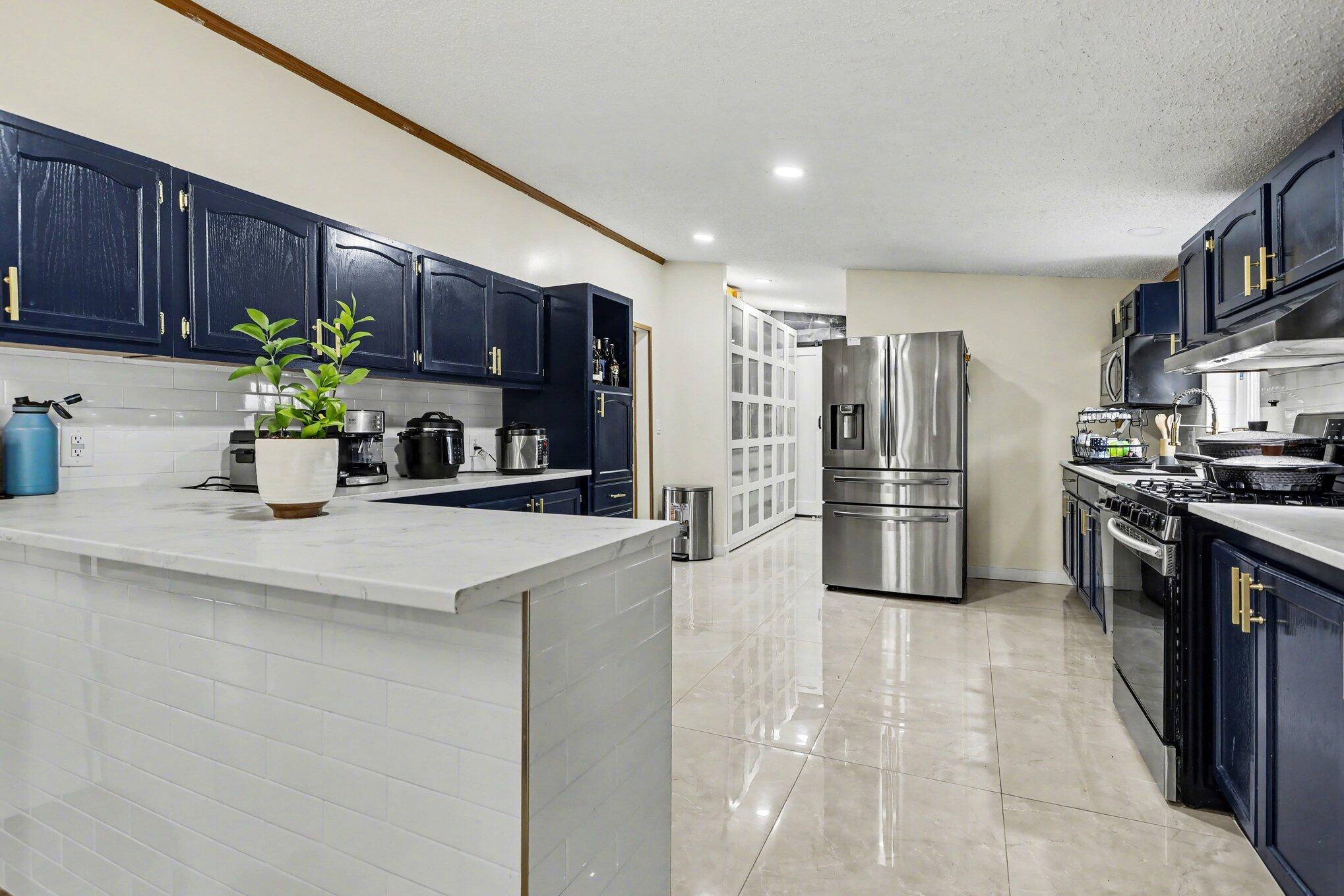 100 W Northside Drive