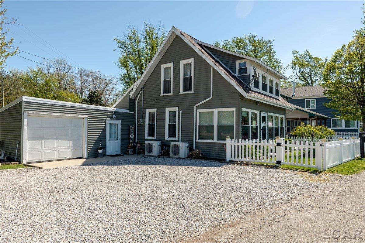 1398 Lakeshore Drive