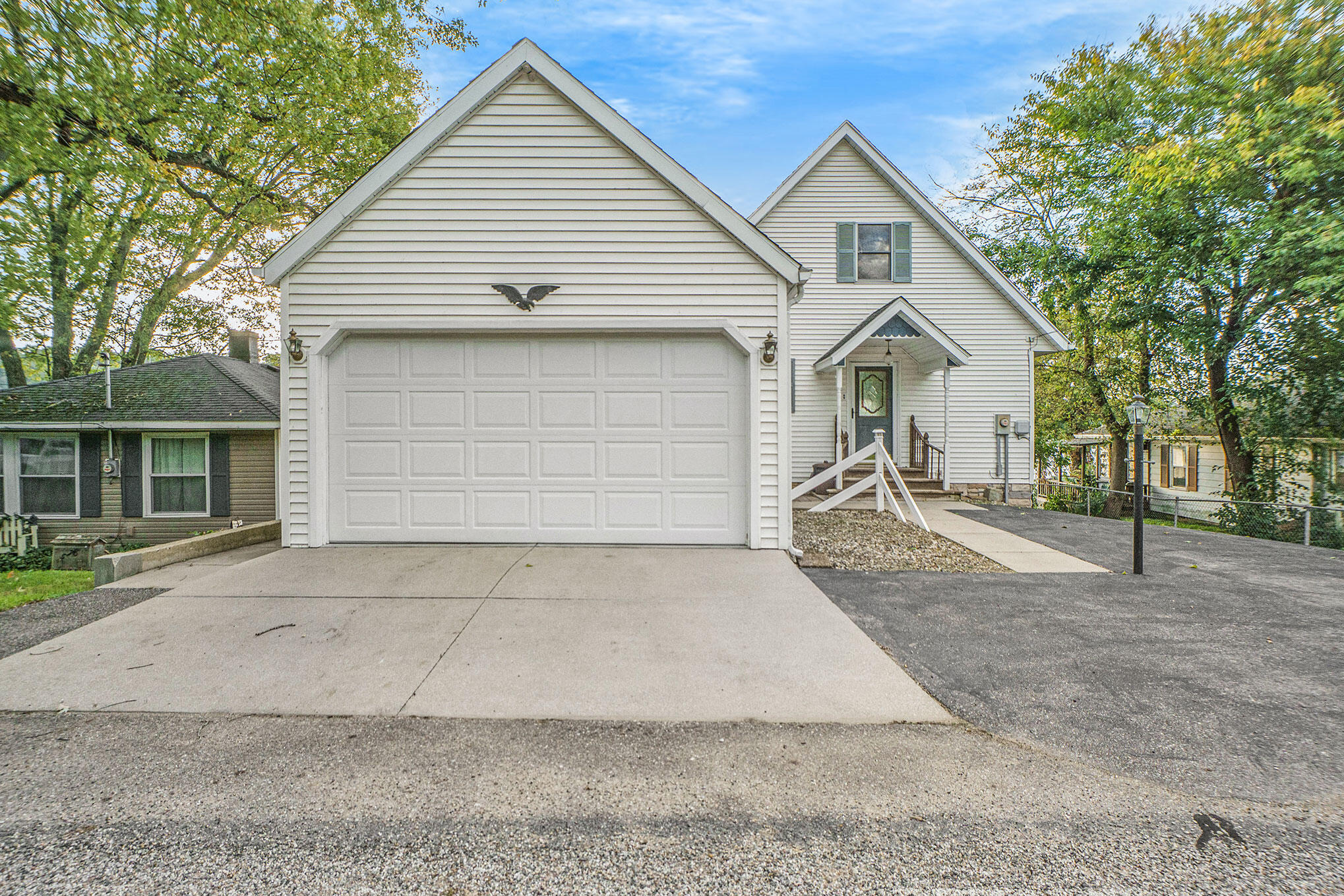 Fabius Township, Michigan 49093, United States, 1 Bedroom Bedrooms, ,2 BathroomsBathrooms,Residential,Active,194331