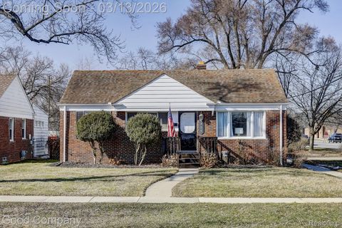 4725 Elmwood Street Royal Oak City MI 48073
